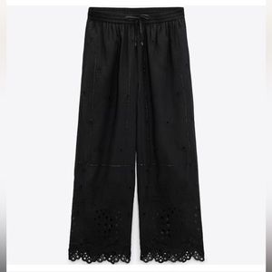 ZARA EMBROIDERED
EYELET PANTS
